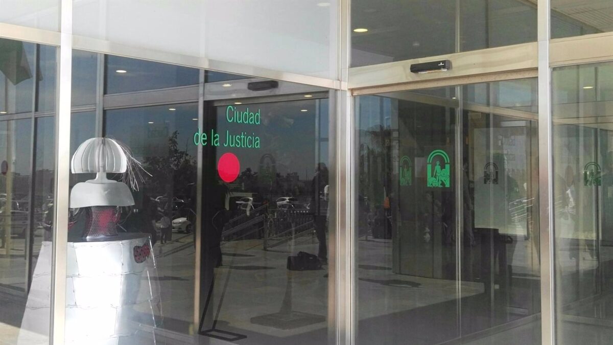 Juzgan a un hombre acusado de abusar de una conocida a la que amenazó con un cuchillo