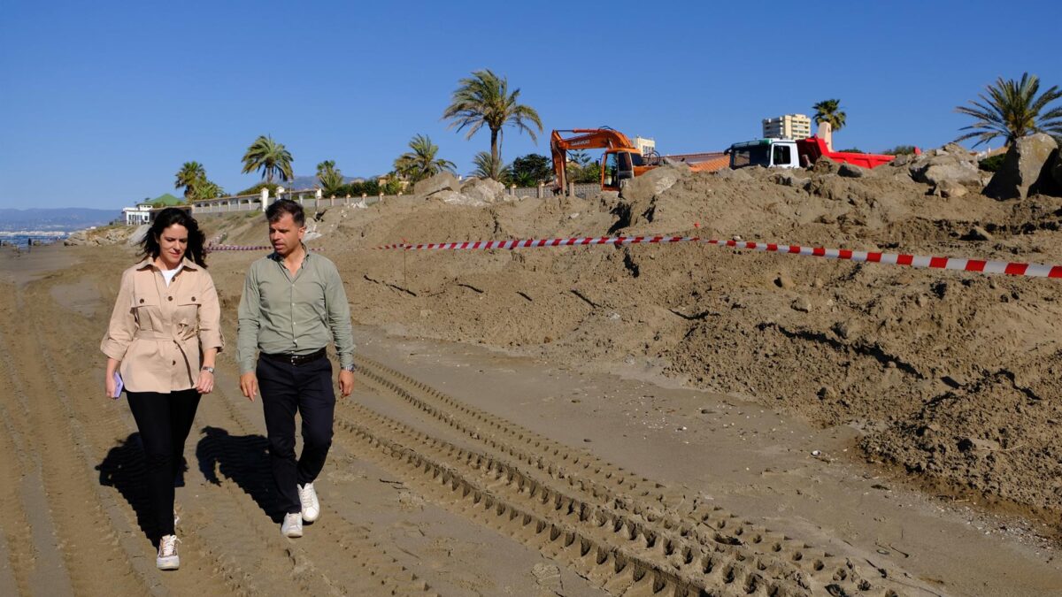Marbella recupera cerca de 2.000 metros cuadrados de playa en la zona de Hacienda de Las Chapas