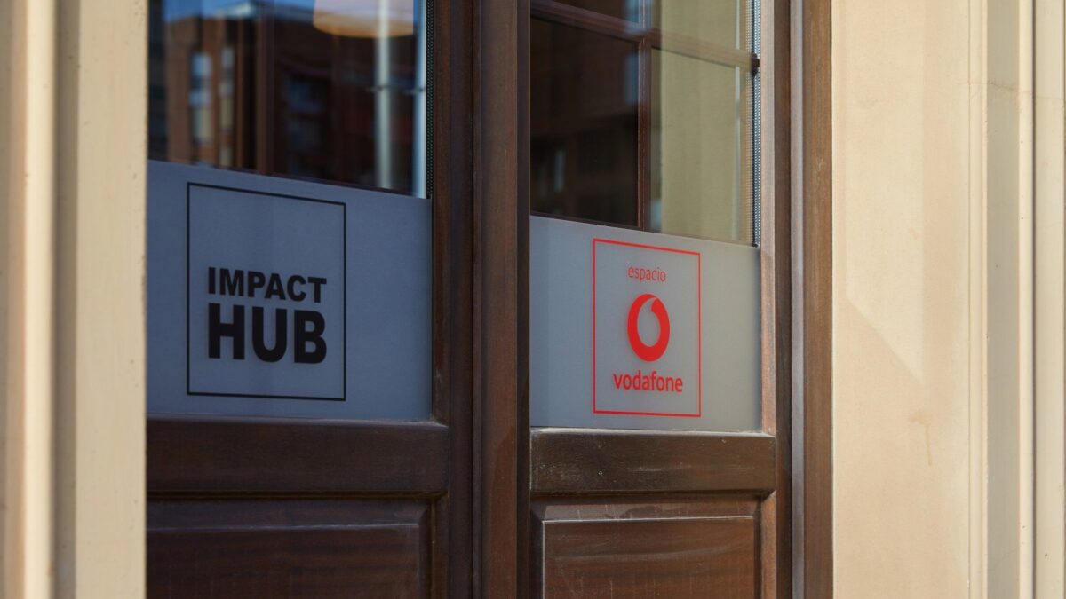 Vodafone ubicará el laboratorio más grande de España de redes abiertas Open RAN y ampliará a mil los empleos