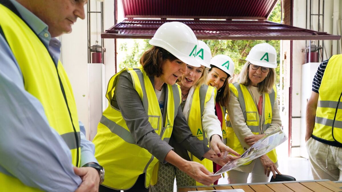 Blanco visita las obras del Centro de Formación Profesional para el Empleo Remedios Rojo de la capital