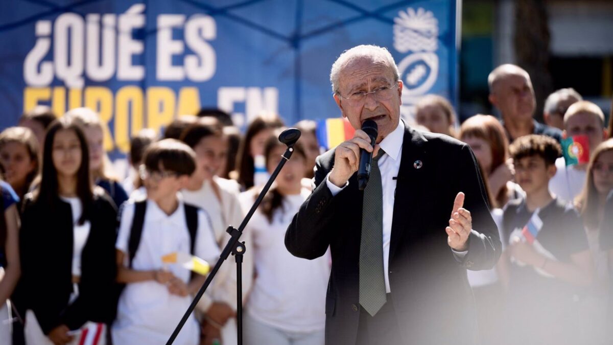 De la Torre anima a reflexionar y reconocer el "camino de Europa", que "nos garantiza derechos y libertades"