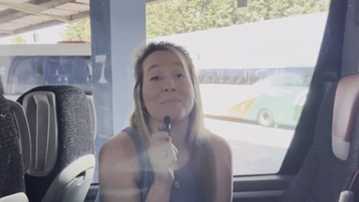 El PP se va de "odisea" en transporte público para reivindicar la necesidad del tren de la costa