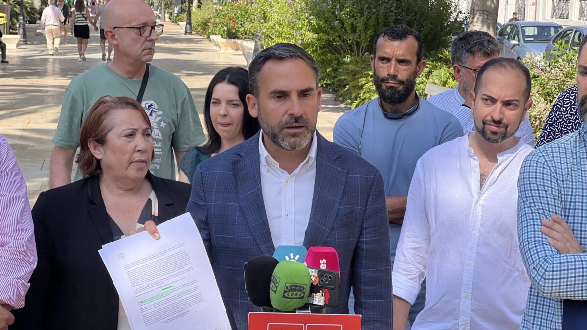 El PSOE critica "la falta de transparencia" sobre Smassa