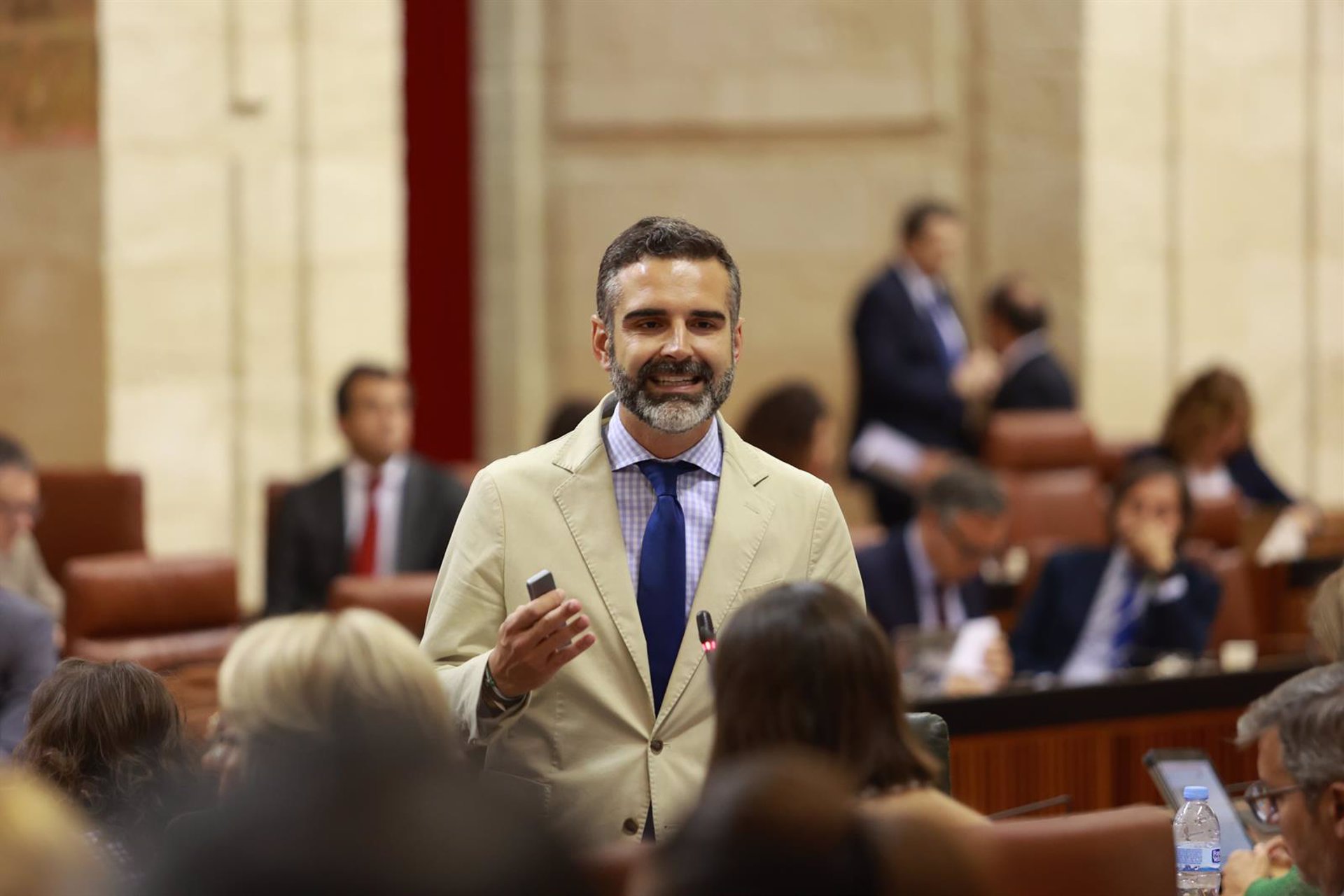 Junta defiende el plan de mejora y modernización del puerto Caleta de Vélez