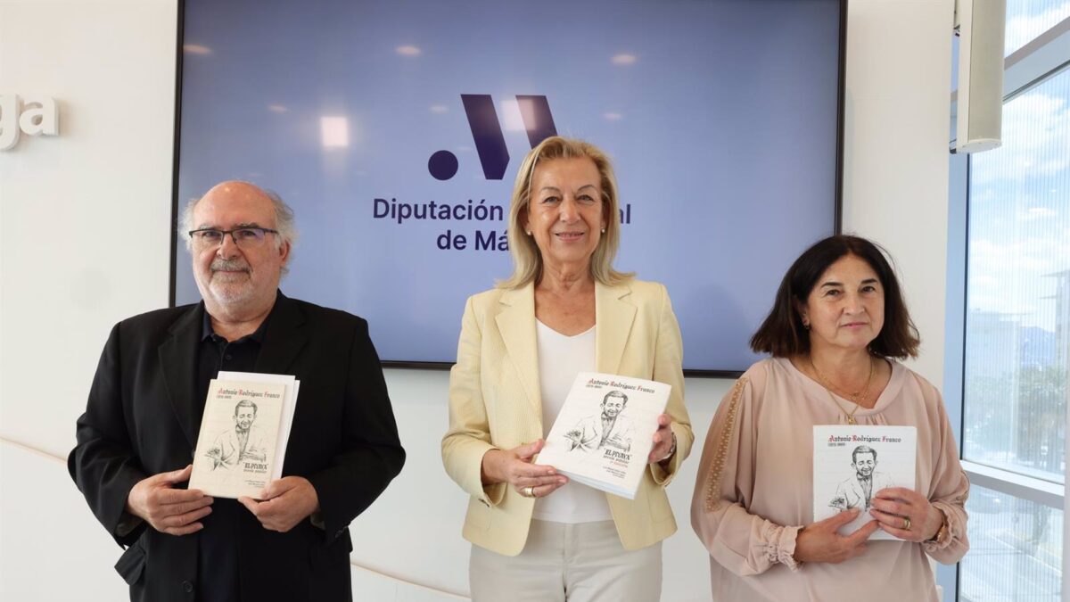 La Diputación colabora con la impresión de 300 ejemplares del libro de poesía popular 'El Piyaya'