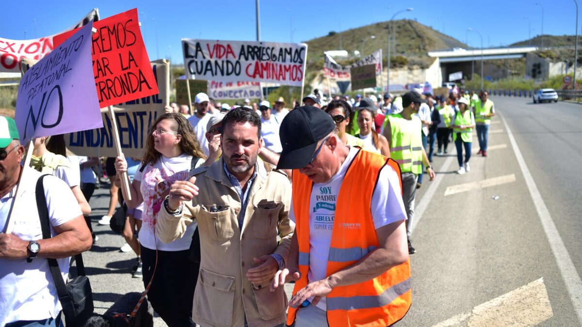PP exige al Gobierno que "desbloquee" camino peatonal para conectar Junta de los Caminos con Puerto de la Torre