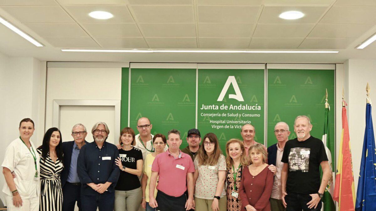 Pacientes ostomizados mejoran la gestión de sus cuidados en el Hospital Clínico de Málaga