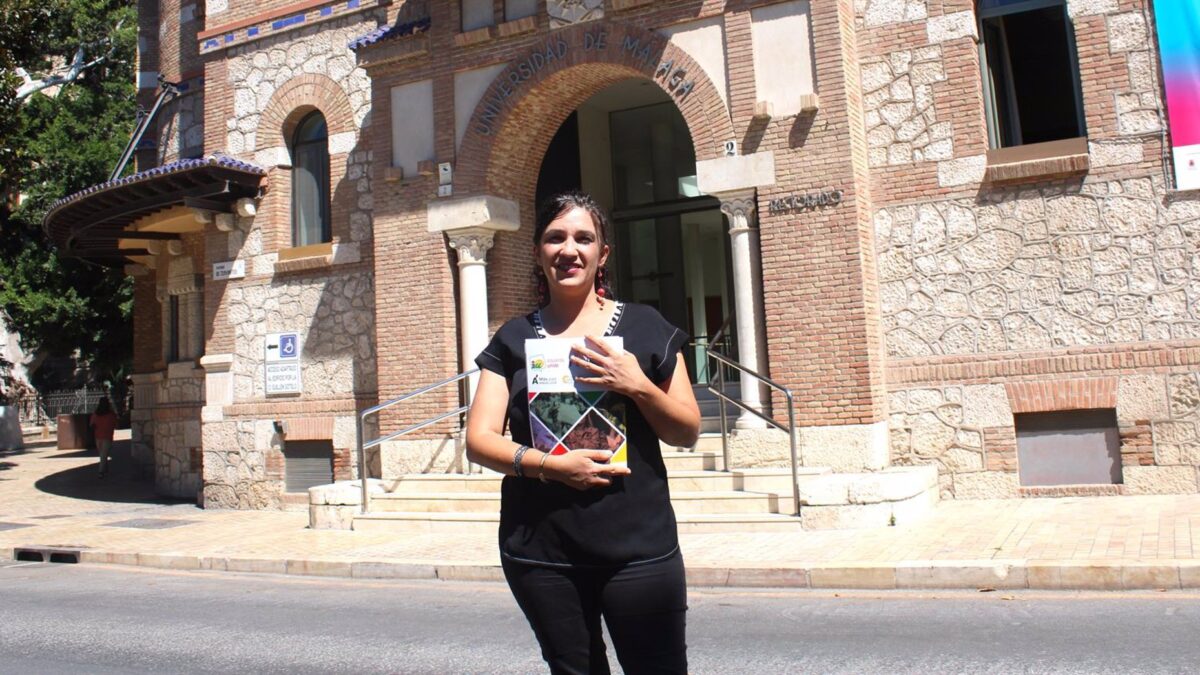 Con Málaga pide que PP "dé marcha atrás en recortes a UMA y la cesión de suelo público a universidades privadas"