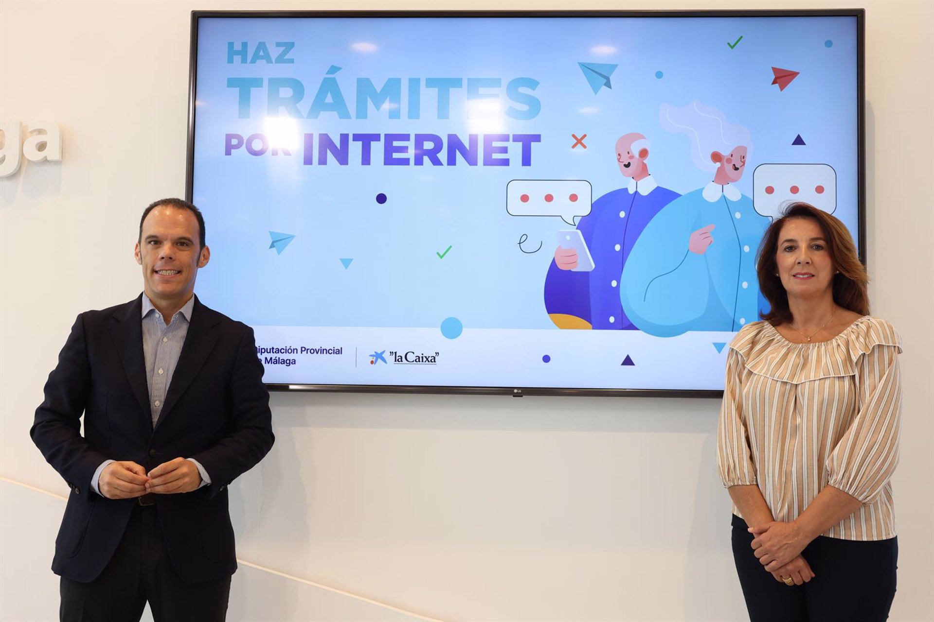 Diputación y Fundación 'la Caixa' enseñarán a mayores de la provincia a realizar trámites por Internet