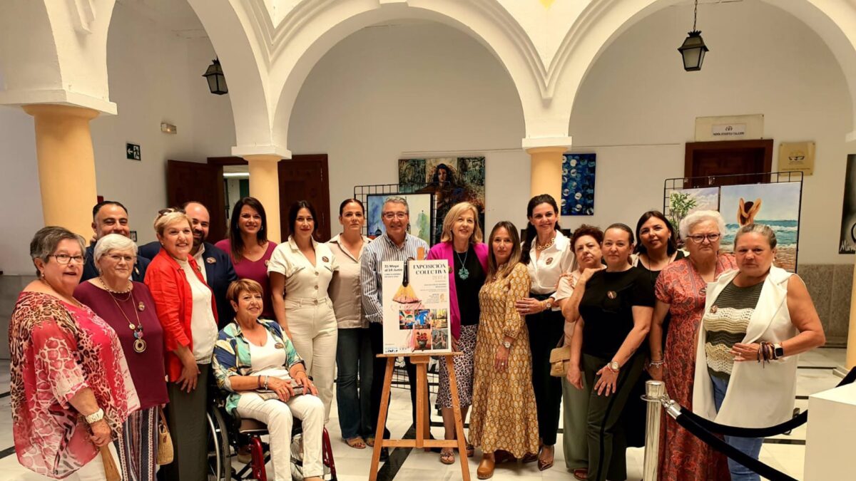 El Ayuntamiento de Rincón de la Victoria acoge una muestra de pintura de la Asociación de Mujeres Benalbinas
