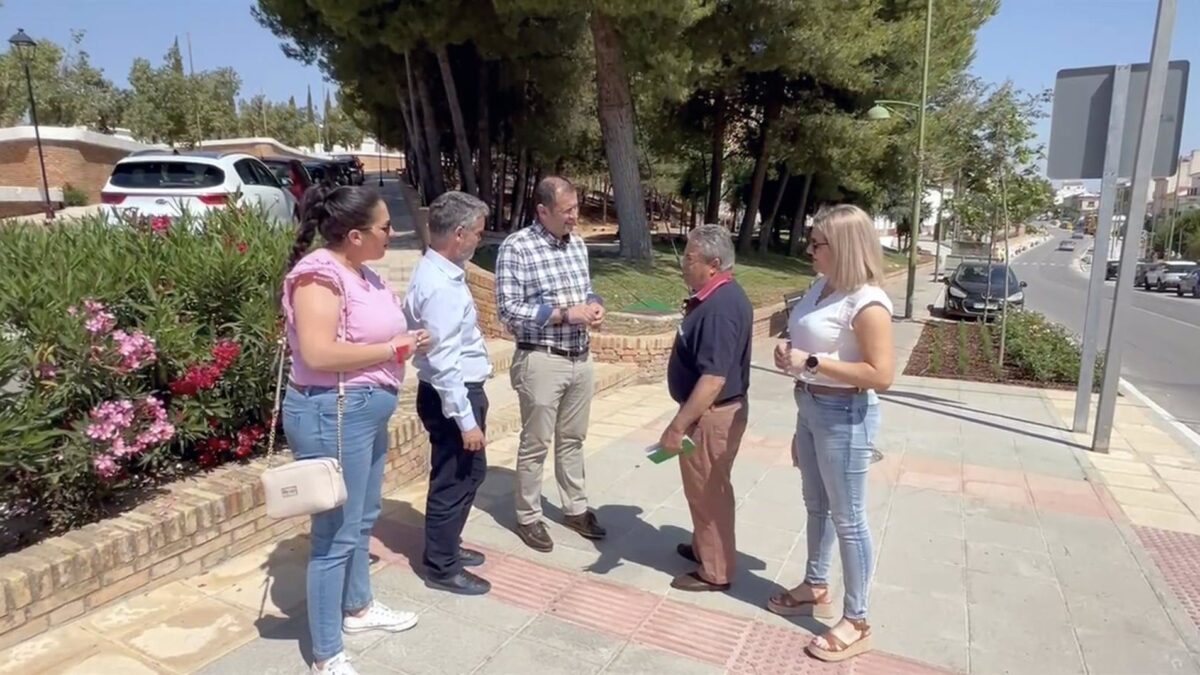 El PSOE reclama a Diputación que actúe en toda la carretera que une Villanueva de Algaidas con Antequera