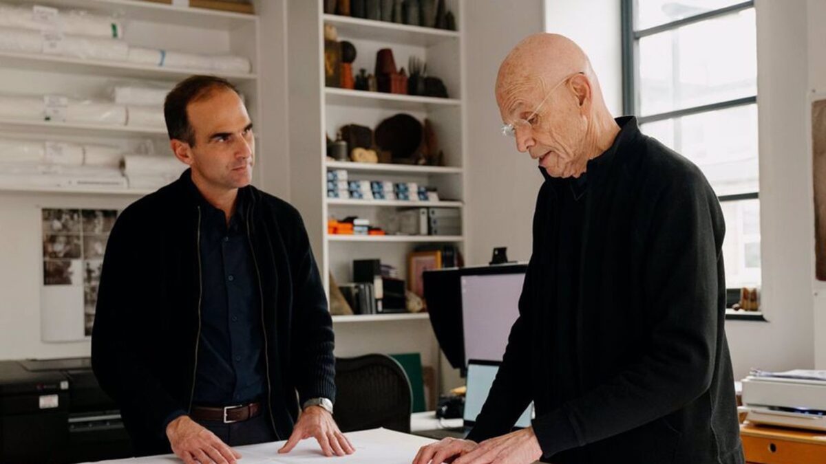 El fotógrafo norteamericano Joel Meyerowitz repasa en el Museo Picasso la evolución de su carrera