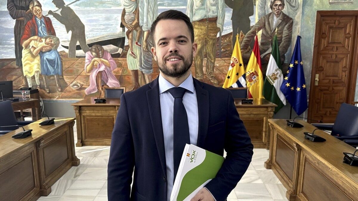 Vox en Rincón de la Victoria pide "abordar las numerosas deficiencias del Centro de Adultos"