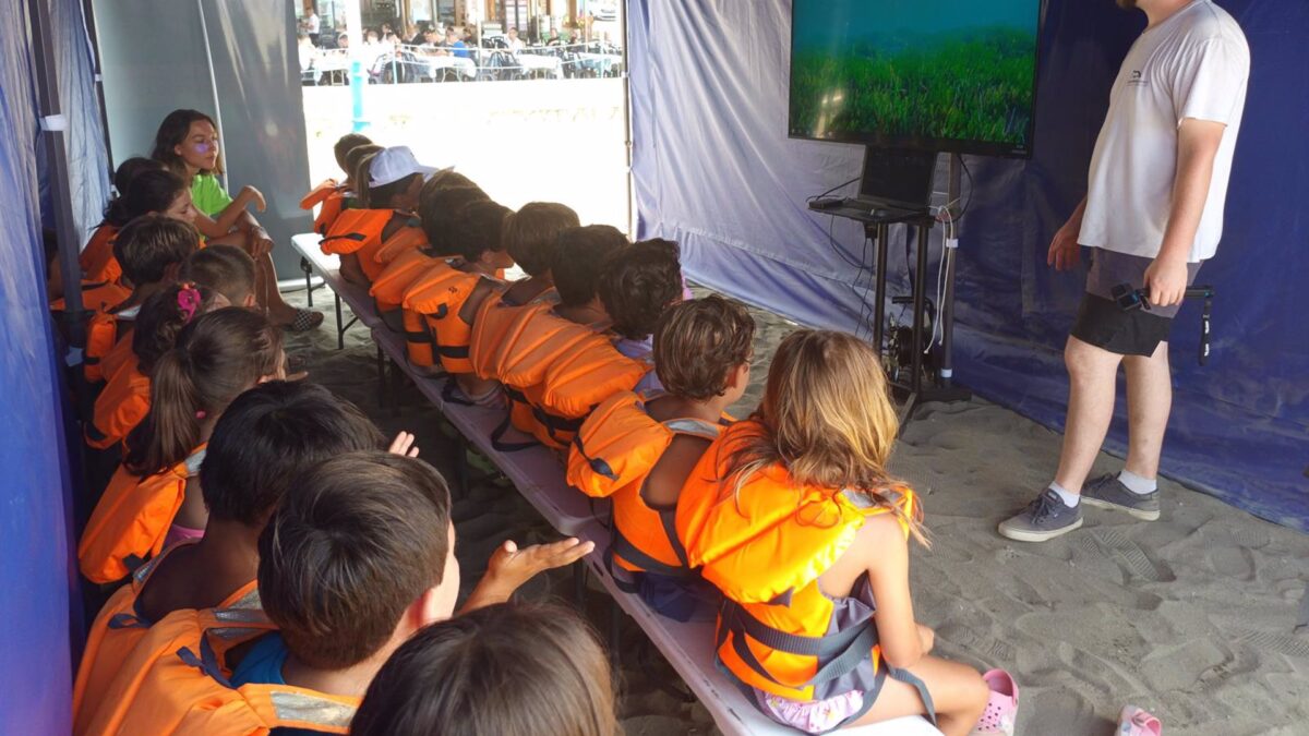 El Ayuntamiento de Málaga organiza campañas de educación ambiental en las playas para valorar y cuidar el mar