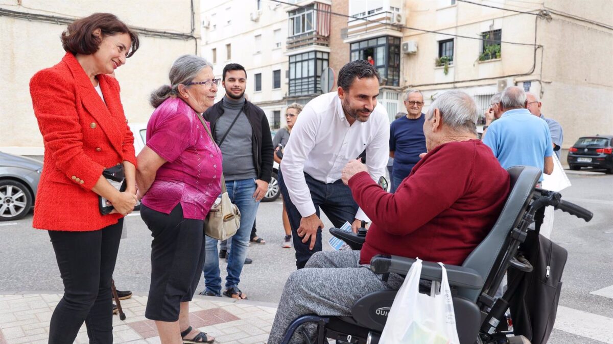 El PSOE lamenta que el alcalde "vea normal que los malagueños sean expulsados por la especulación inmobiliaria"
