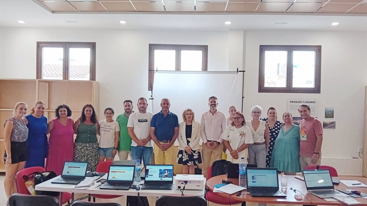 El Programa 'Preparadas' forma en competencias digitales a 5.061 mujeres desempleadas de Málaga