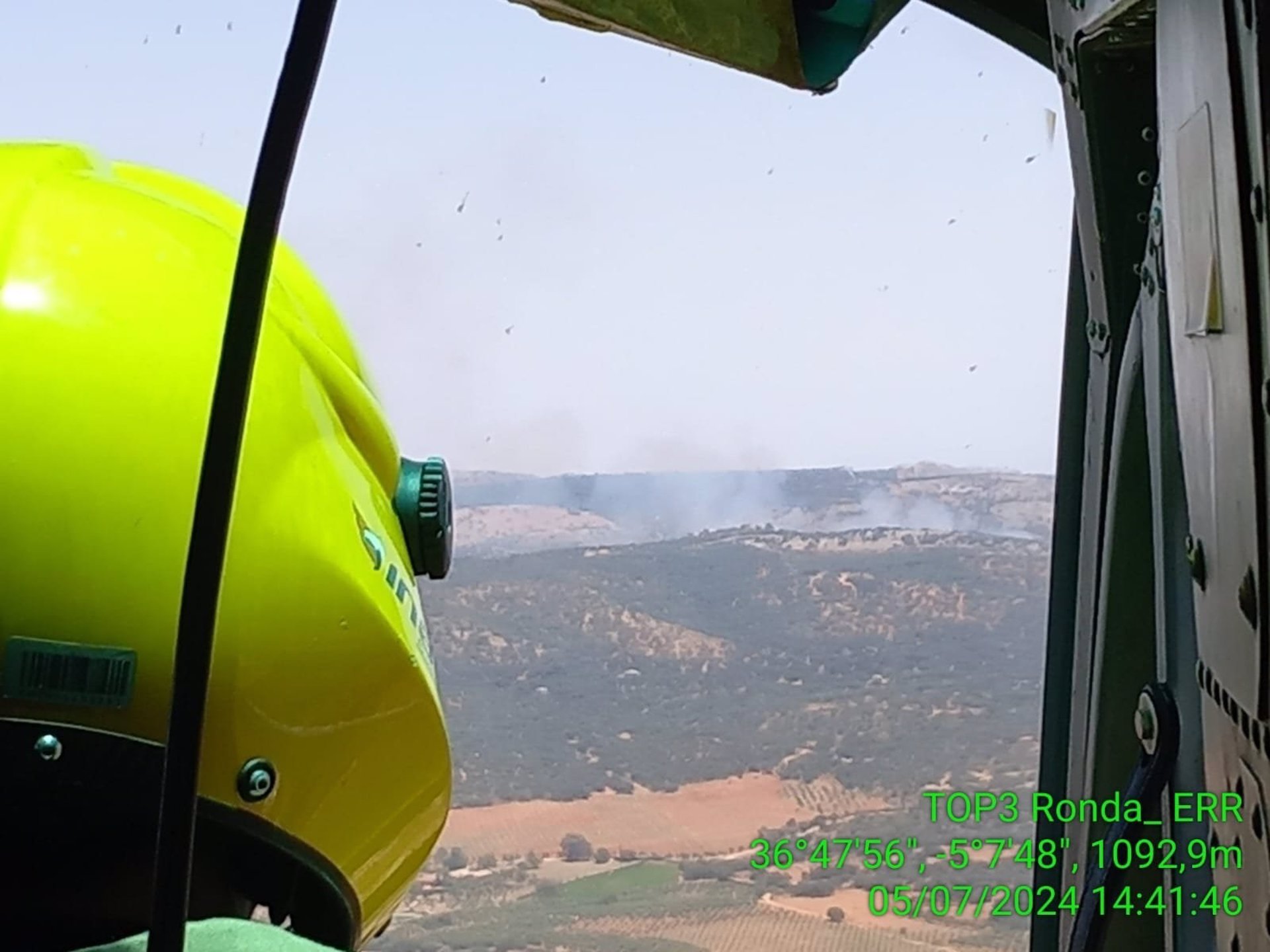 El incendio forestal de Ronda, ya extinguido, quema 2,5 hectáreas de superficie arbolada
