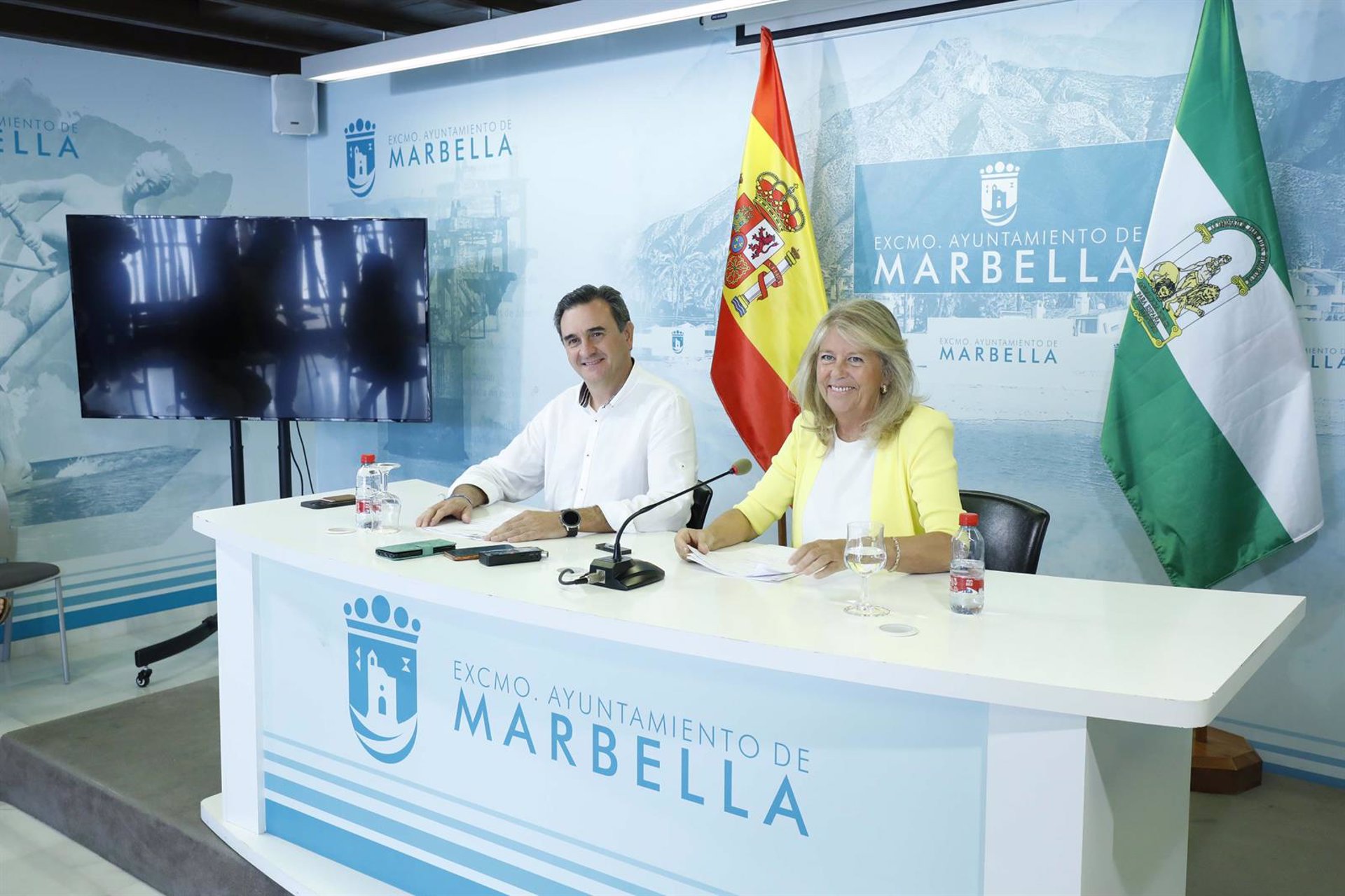 La alcaldesa de Marbella confía en abordar la liberalización del peaje de la AP-7 en la reunión con el Gobierno