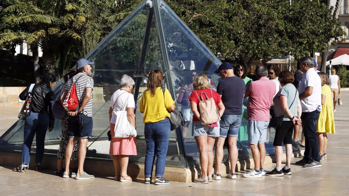 De la Torre plantea al Gobierno una tasa por pernoctación en viviendas turísticas
