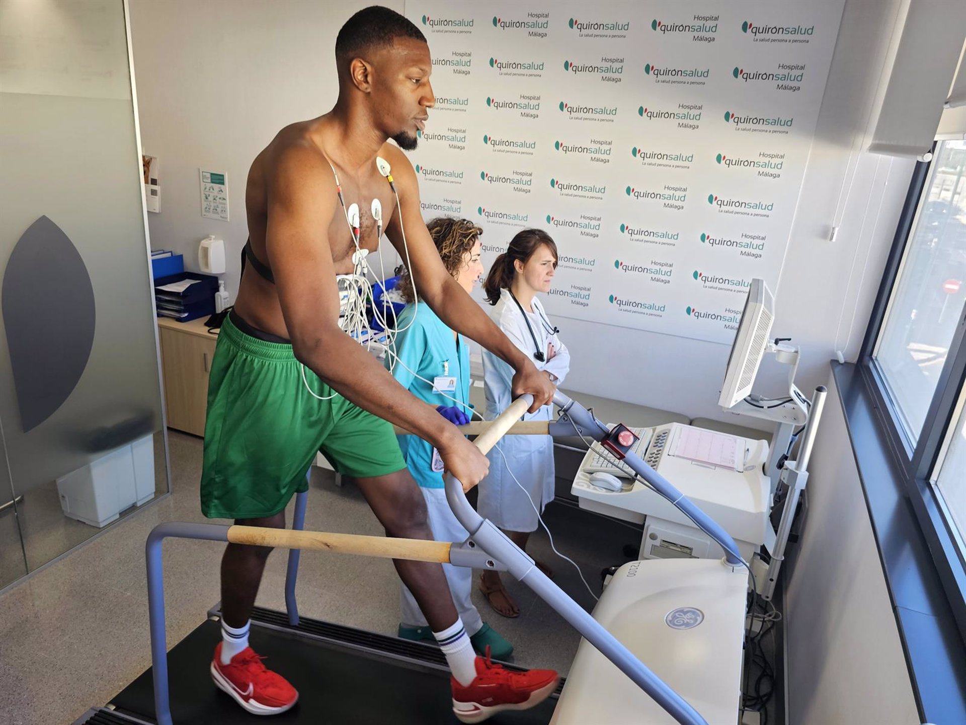 El Unicaja Baloncesto inicia la pretemporada con los reconocimientos médicos en Quirónsalud Málaga