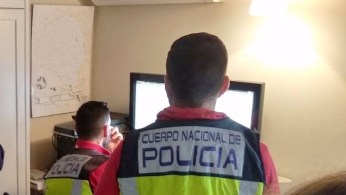 Tres detenidos en Málaga en una operación contra la tenencia y distribución de pornografía infantil