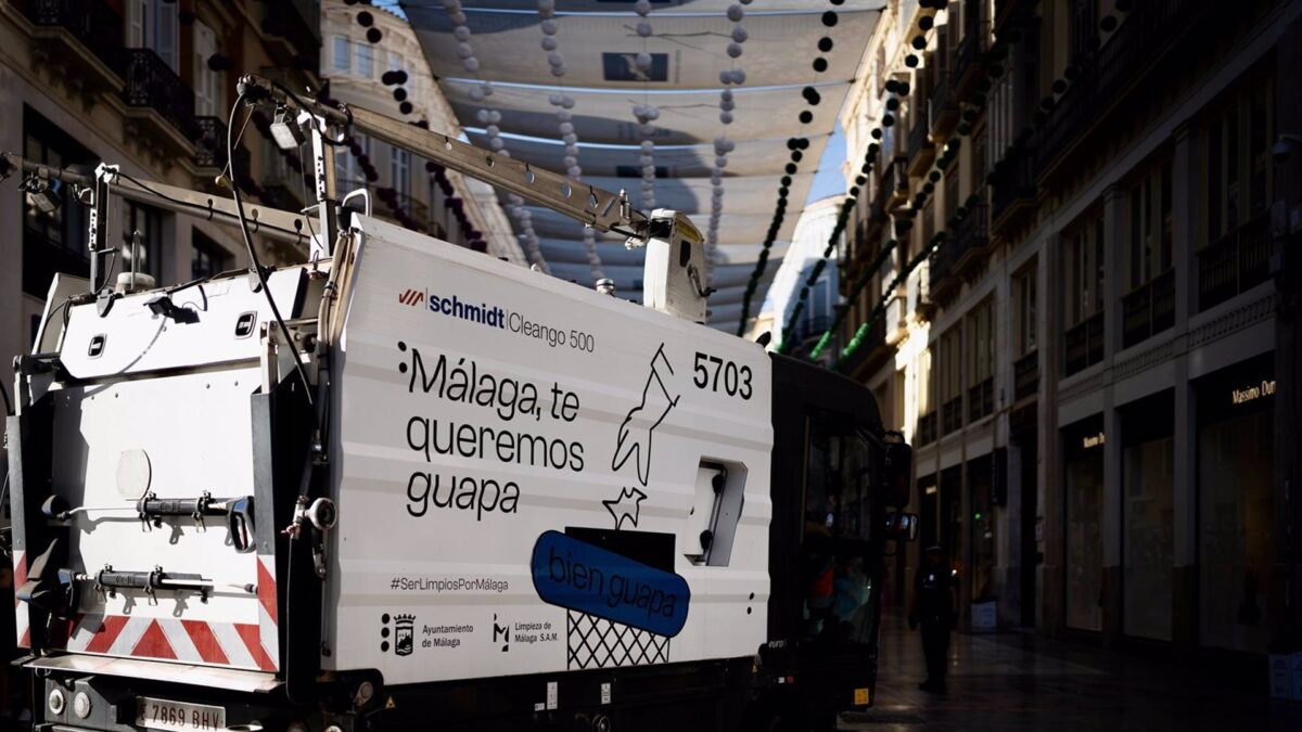 Unas 1.170 toneladas de basura recogida durante la Feria en el centro y en el Real, un 3,9 % menos que en 2023