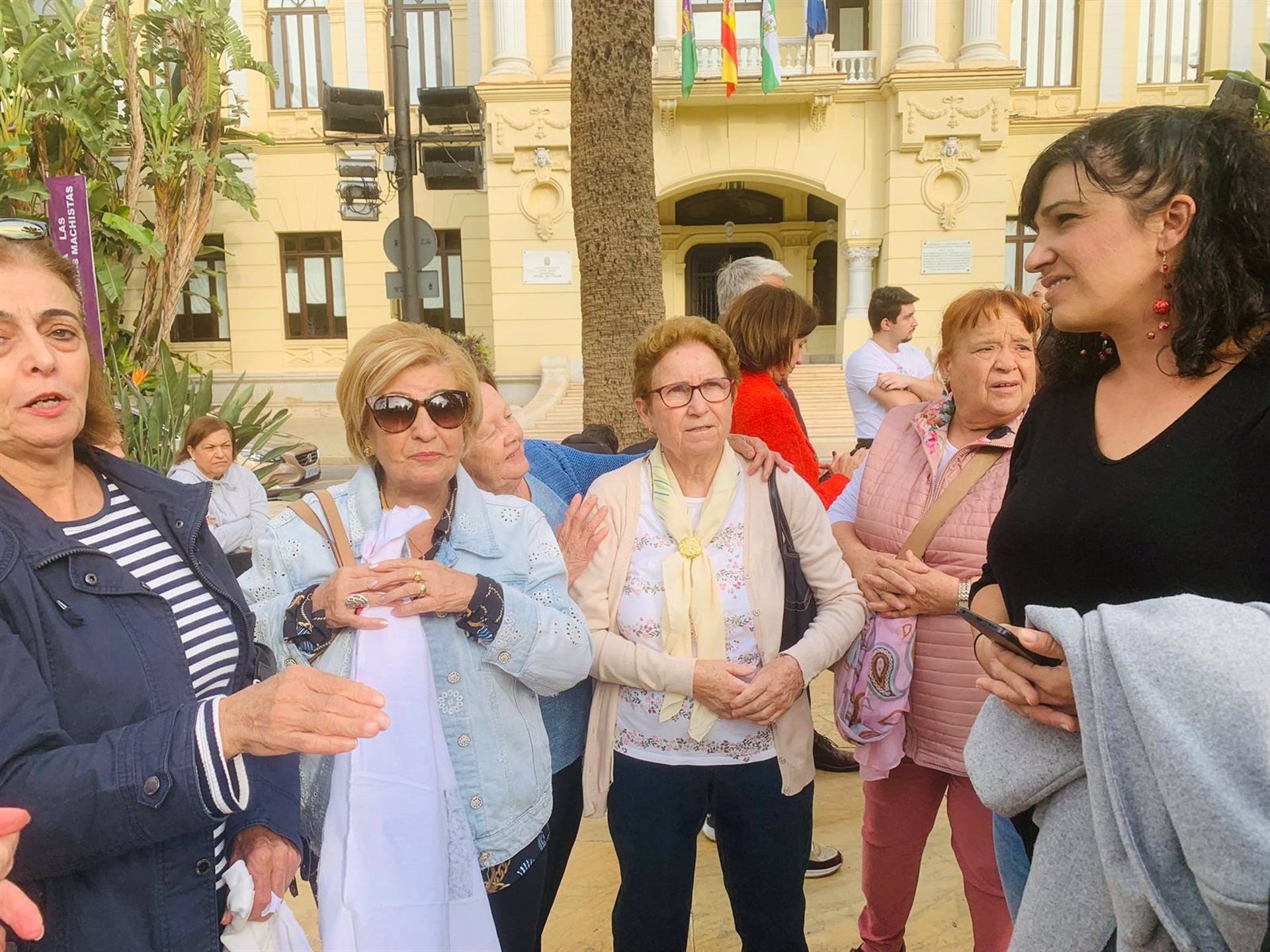 Con Málaga pide la paralización de un nuevo vertedero en Puerto de la Torre y que se escuche a vecinos
