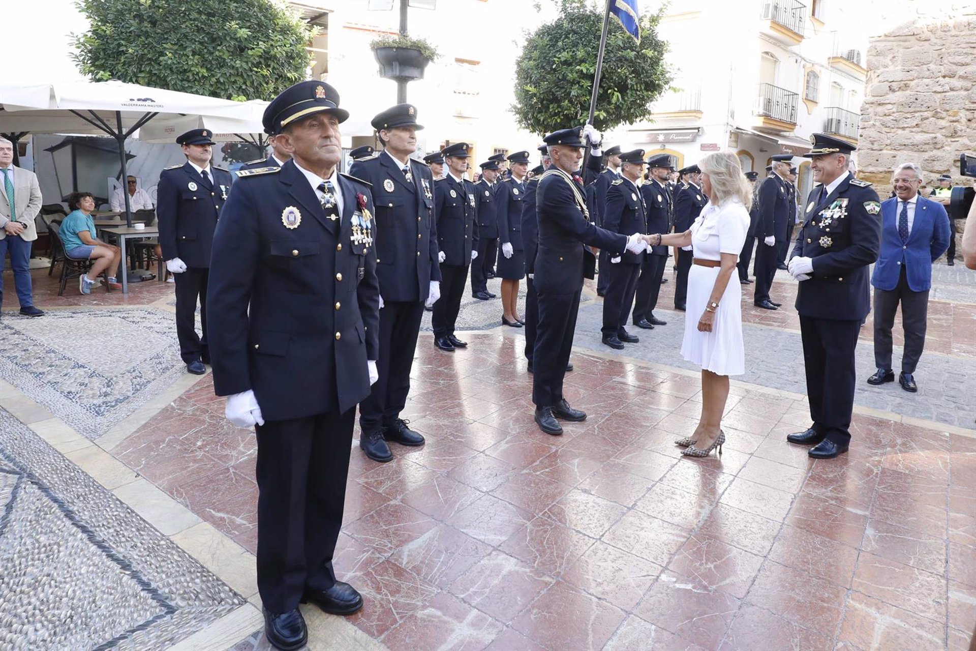 La alcaldesa de Marbella destaca "el compromiso y la vocación de servicio" de la Policía Local