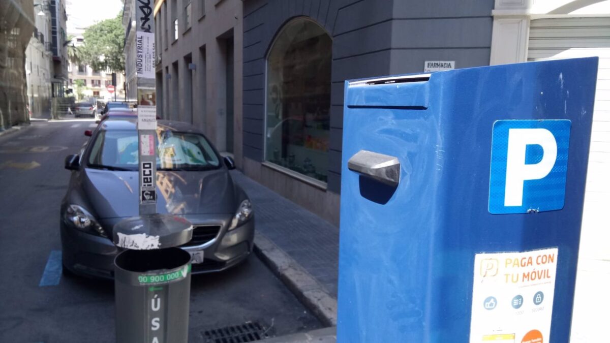 Más de 150 plazas de aparcamiento regulado entran en funcionamiento el lunes junto a la avenida de la Aurora