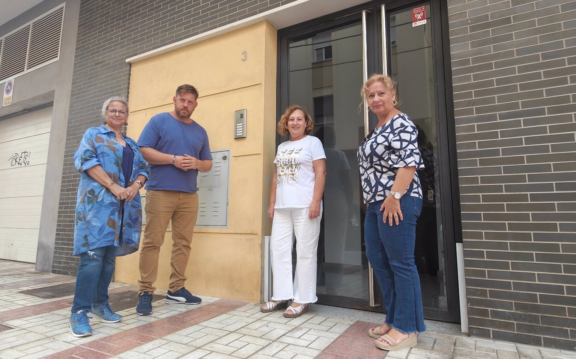 Con Málaga propone que el Ayuntamiento asesore a comunidades de vecinos que quieran impedir pisos turísticos