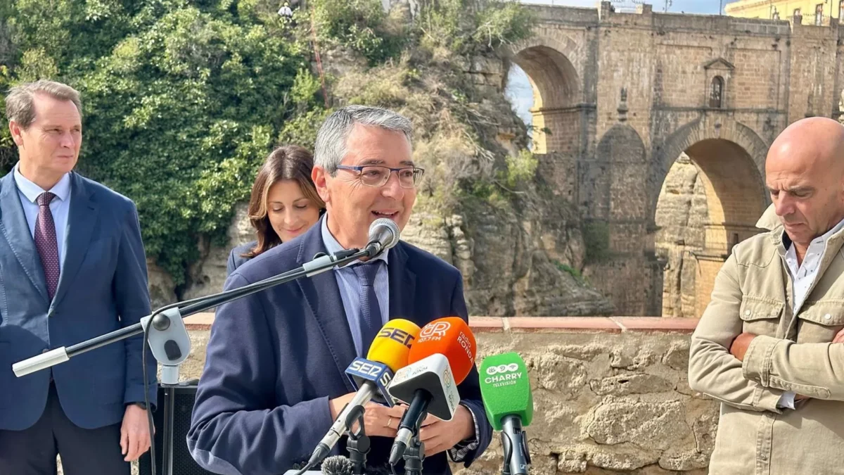 Diputación destaca su apuesta por impulsar "destinos y experiencias singulares" como el Camino del Tajo en Ronda