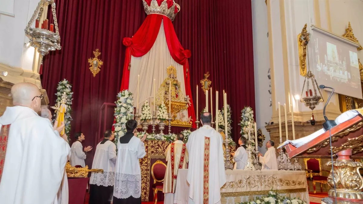 Marbella celebra la coronación canónica de la Virgen del Carmen