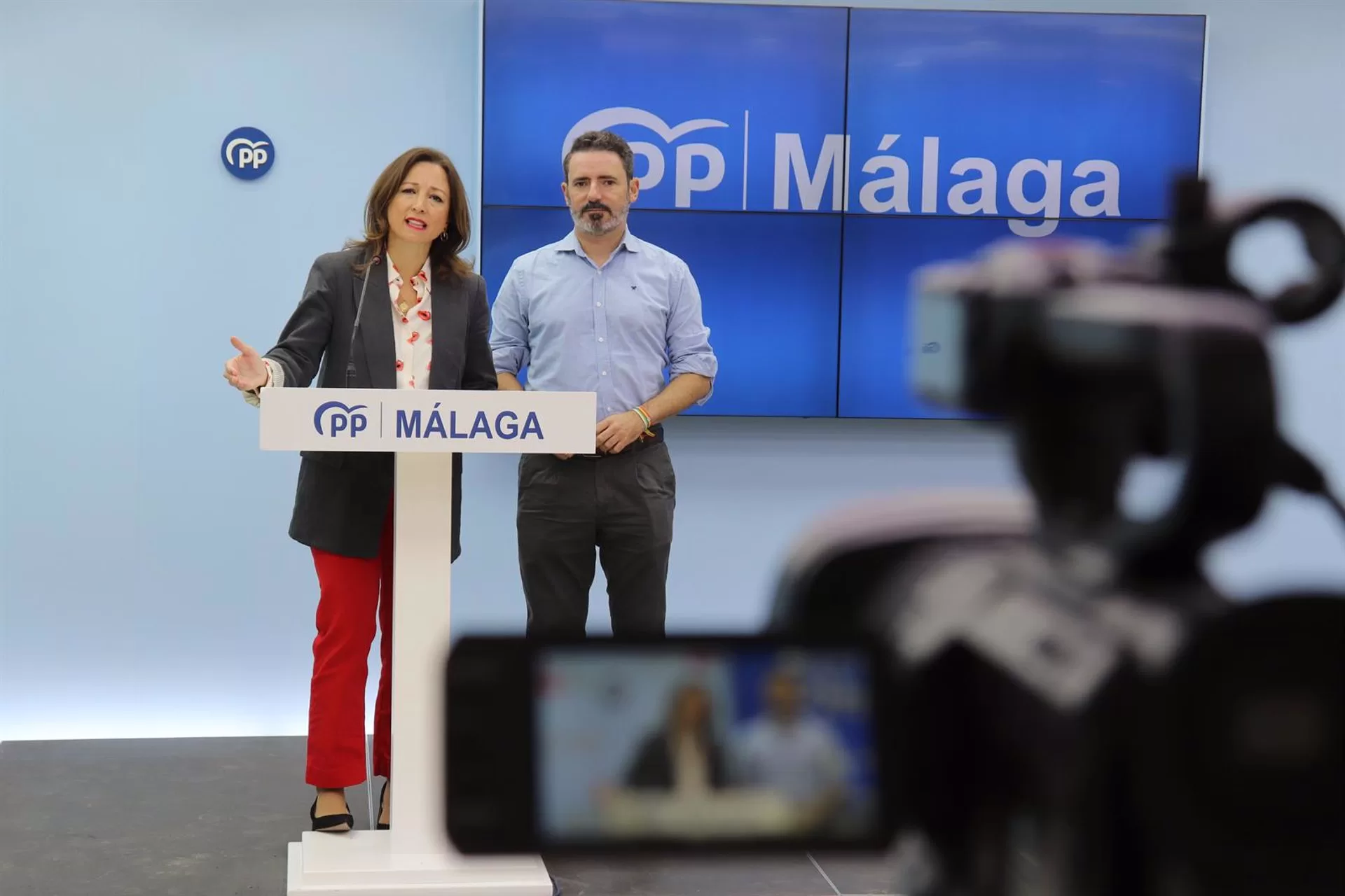 PP espera que la ministra "no haga como DGT y nos invite a compartir piso para afrontar problema de vivienda"