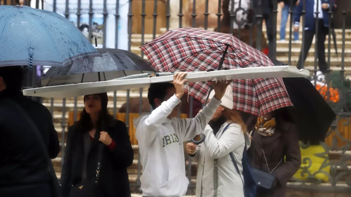 Activado el aviso naranja por tormentas y el "riesgo extremo" ante lluvias intensas en el sur de la provincia
