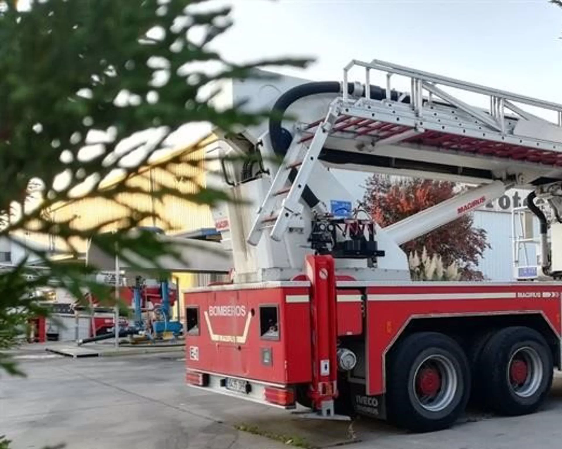 Herida una mujer de 76 años al arder una vivienda en Málaga capital