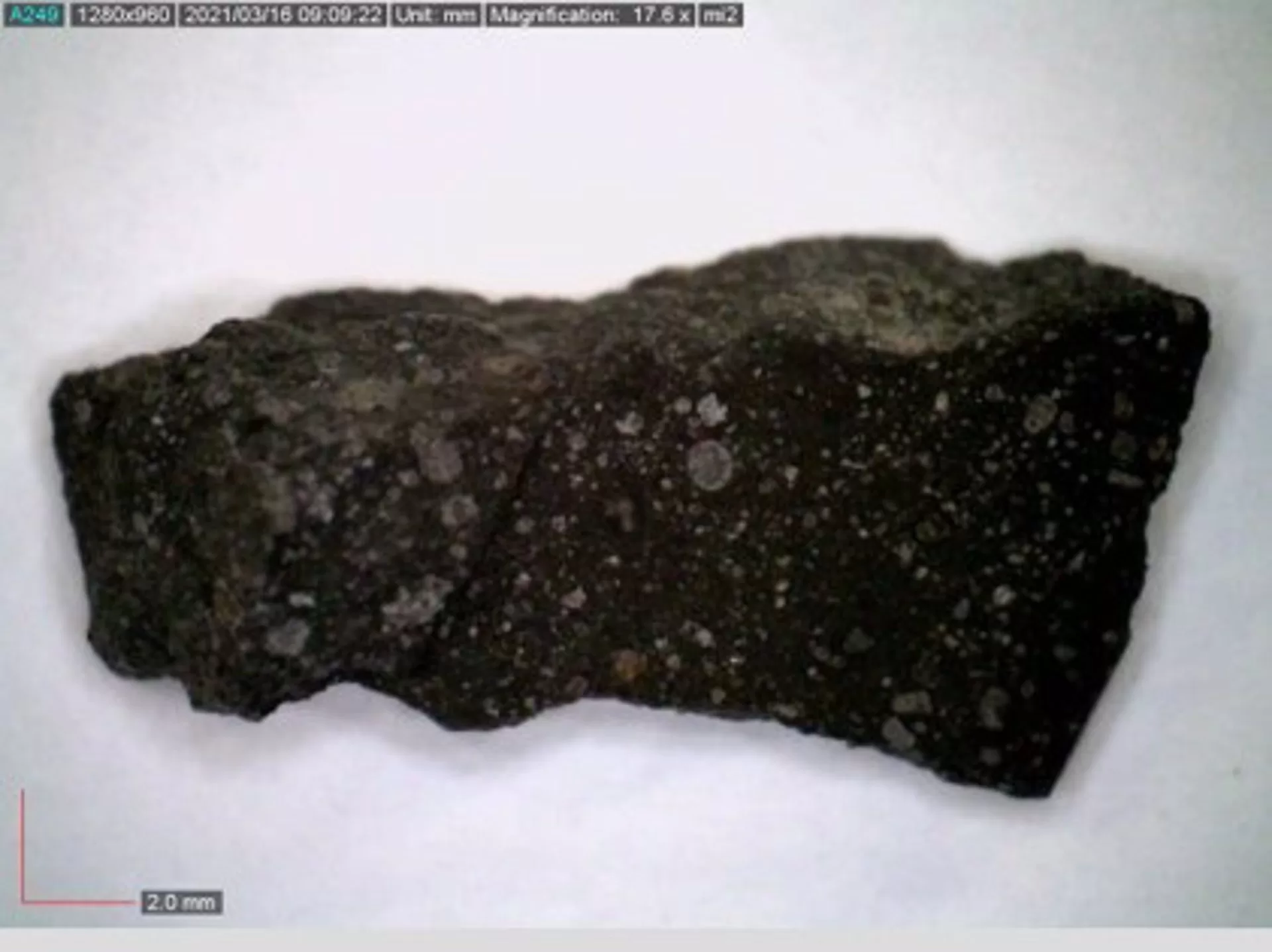 Investigadores andaluces desarrollan una metodología láser a la carta para generar y analizar micrometeoritos