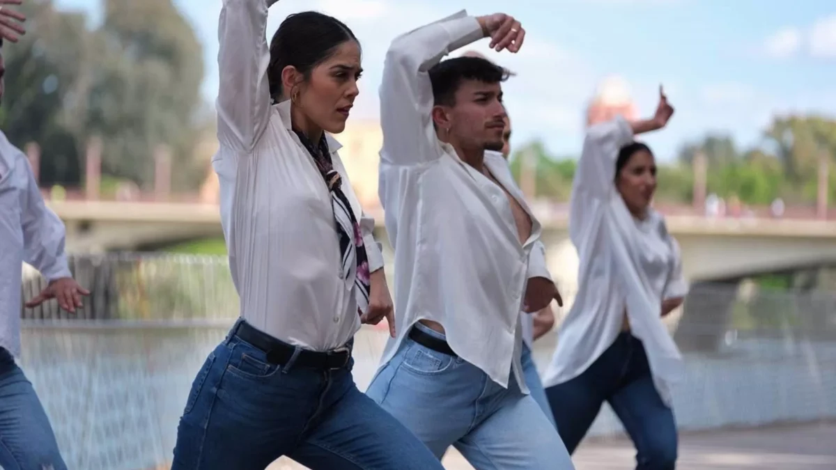Un baile por abandolaos abre el programa del Día del Flamenco en Málaga desde el Muelle 1