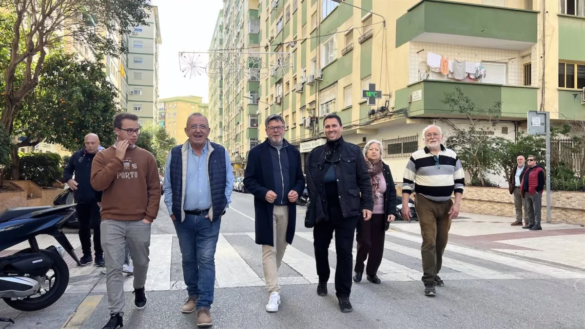 El PSOE afea que vecinos de la barriada de Nueva Málaga "se quedan sin luz cada vez que caen dos gotas"