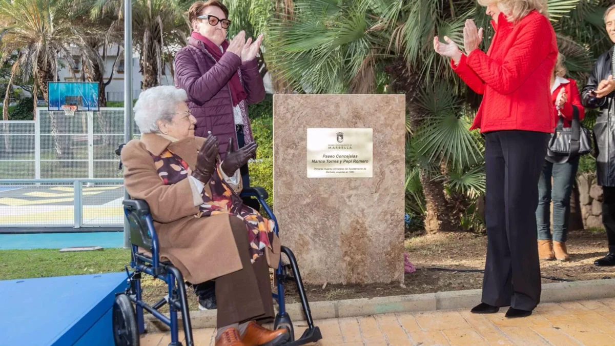 Marbella rinde homenaje a Marina Torres y Pepi Romero, las primeras mujeres concejalas del municipio