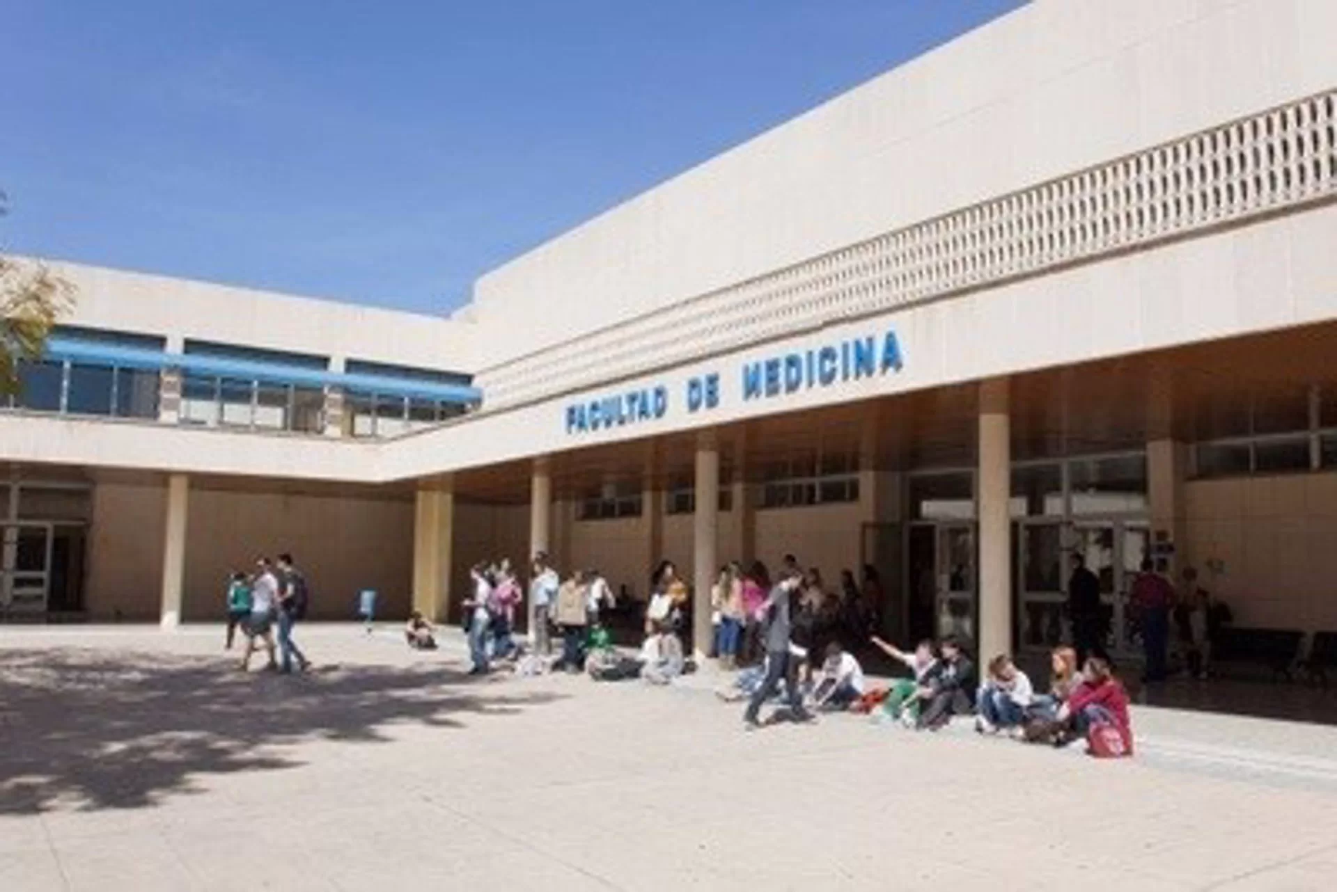 Un total de catorce facultades y escuelas de la UMA celebran elecciones a decanato y dirección