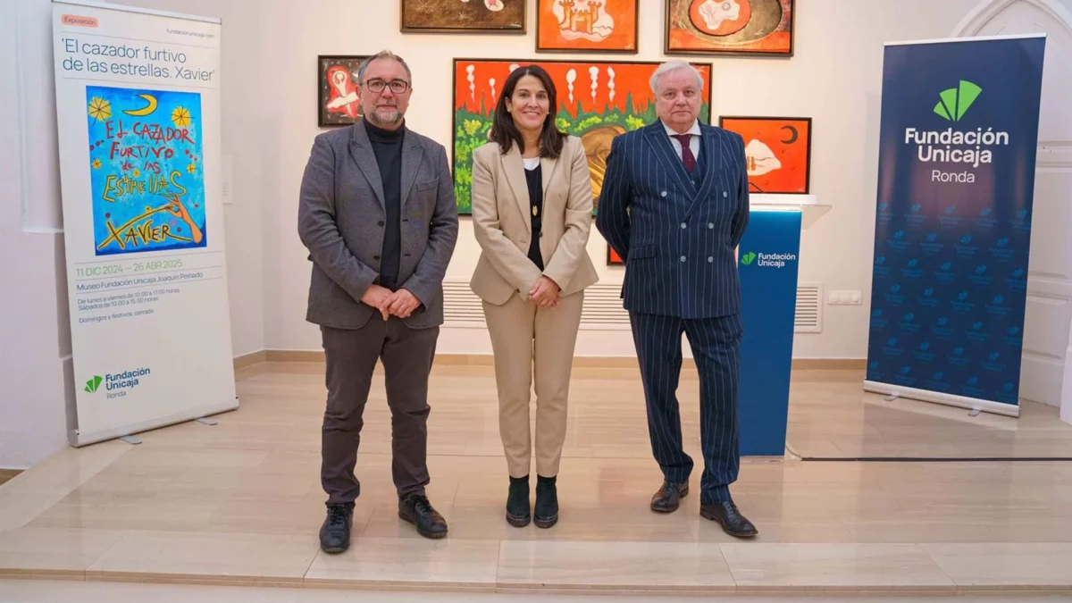 Una exposición en el Museo Fundación Unicaja Joaquín Peinado explora el universo poético de Xavier