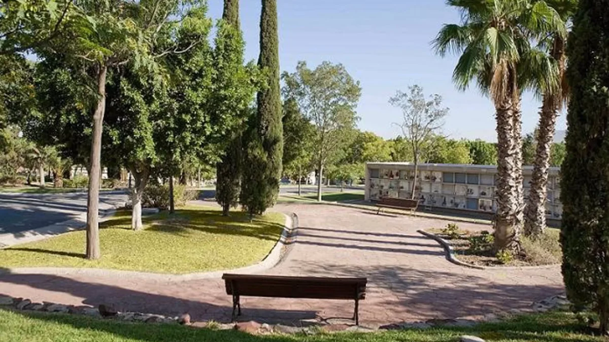 El Ayuntamiento aprueba la ordenanza que regula nuevos precios de servicios funerarios tras 13 años congelados