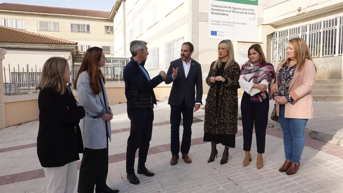 El PSOE exige a Moreno que "cumpla sus promesas educativas" en Benalmádena