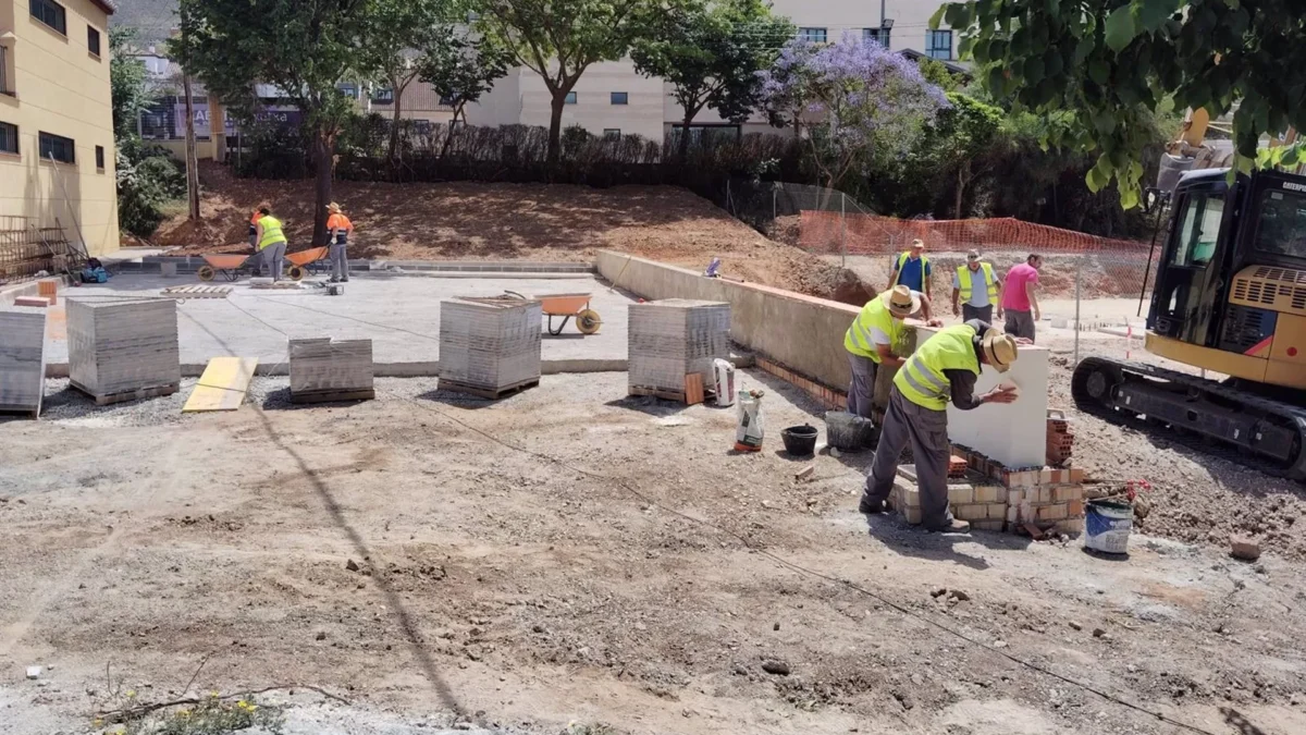 La Diputación abona 4,7 millones a los municipios para que puedan iniciar nuevas obras del PFEA
