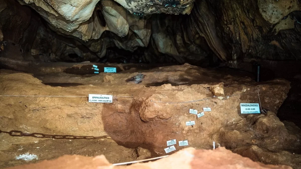 Cueva de la Victoria celebra su tercer aniversario "como referente del turismo cultural y científico en Málaga"