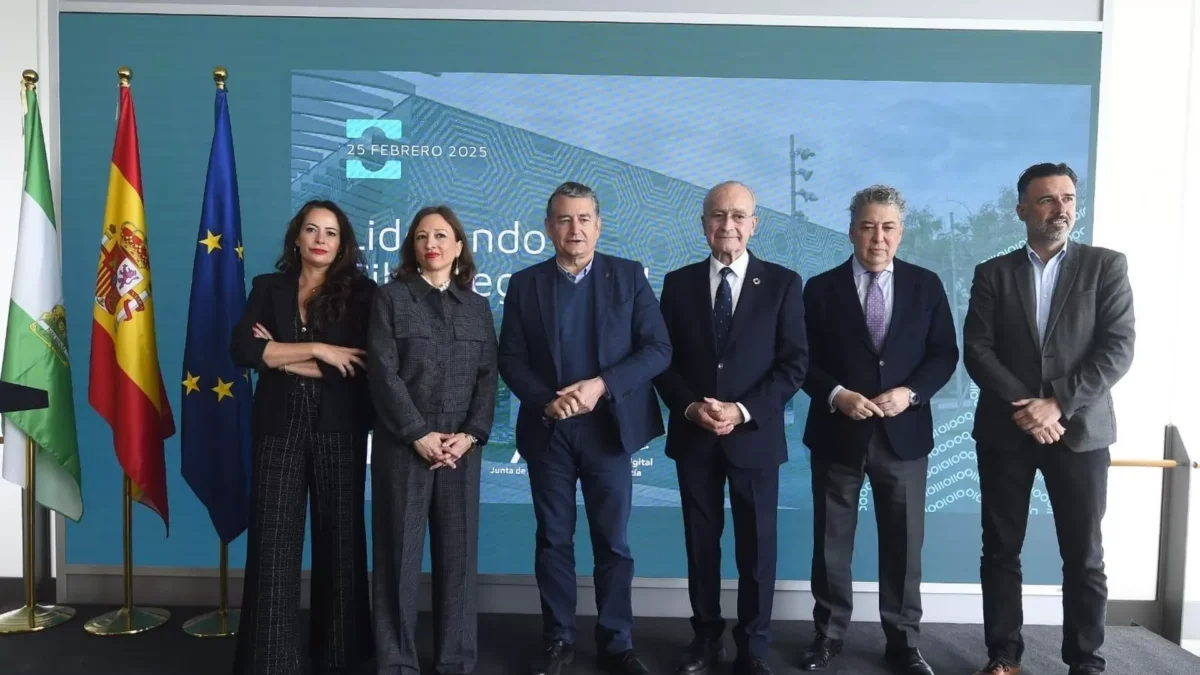 Sanz anuncia que Junta pedirá al Gobierno que Málaga sea sede del futuro Centro Nacional de Ciberseguridad