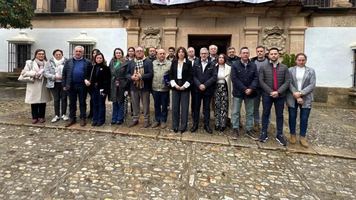 Alcaldes de la Serranía contemplan peticiones comunes para afrontar el corte total de la A-397 Ronda-San Pedro