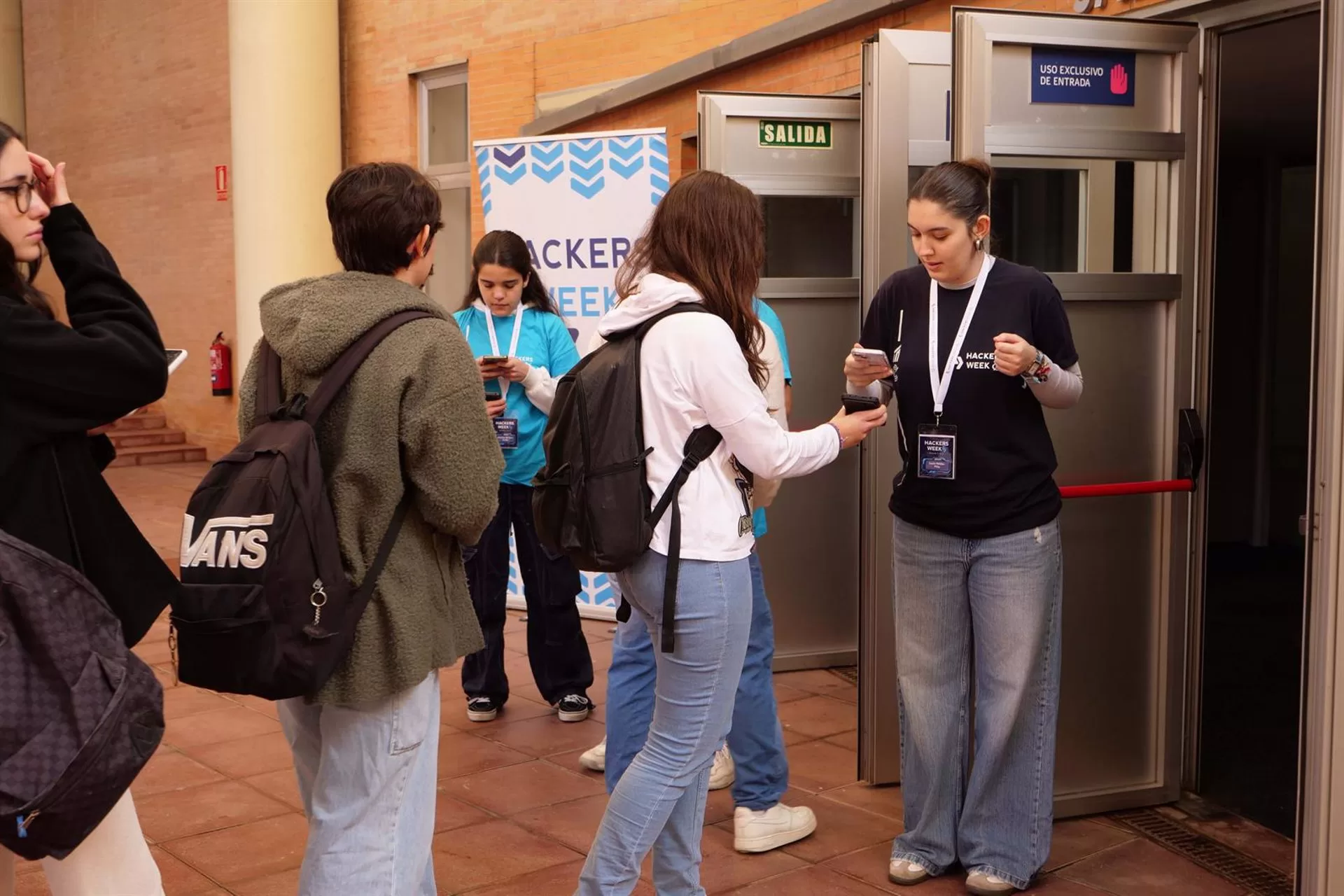 La Escuela Técnica Superior de Ingeniería Informática celebra la XI Hackers Week
