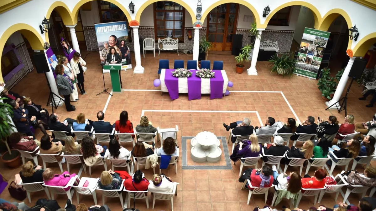 La Junta apela al "necesario papel activo" del hombre en la lucha por la igualdad