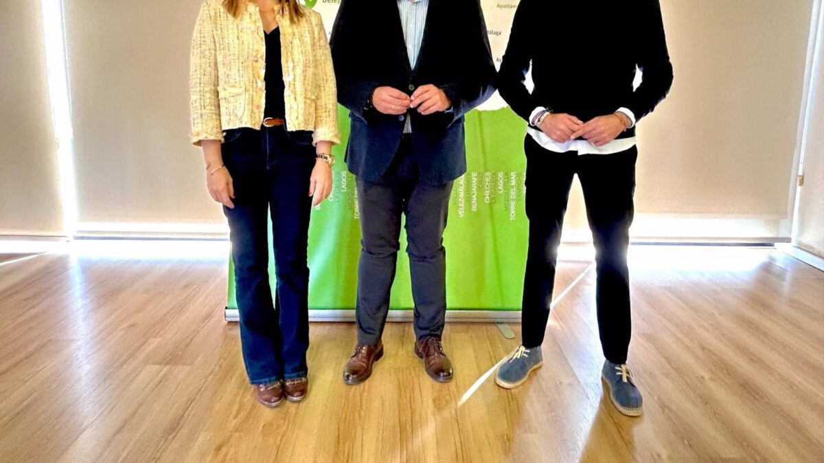 La Junta destina más de 215.000 euros a la transformación digital de los Servicios Sociales de Vélez-Málaga